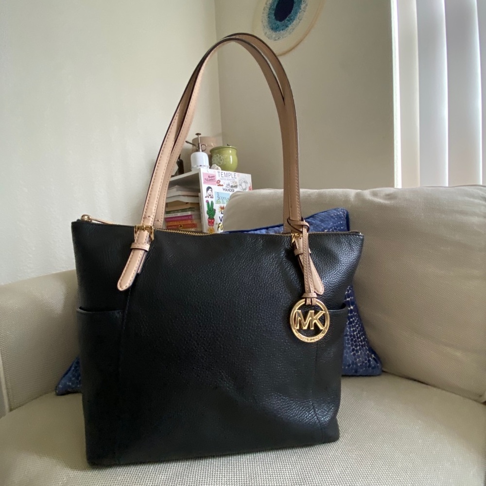 Michael Kors Black Jet Set Leather Purse